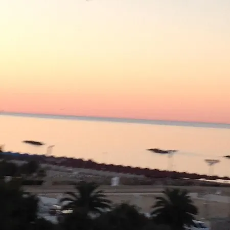 Sea Star Holidays House - Beach 150 M - Private Parking Lejlighed *
